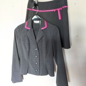 Lisa Jo Skirt & Blazer fuschia plaid on grey sz5/6